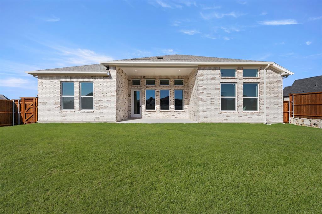 1034 Bingham Way Forney, TX 75126 - Photo 38 of 39 29_25_26. 1034 Bimgham - Back
