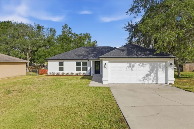 $299,900 | 8931 Southeast 156th Street, Summerfield, FL 34491