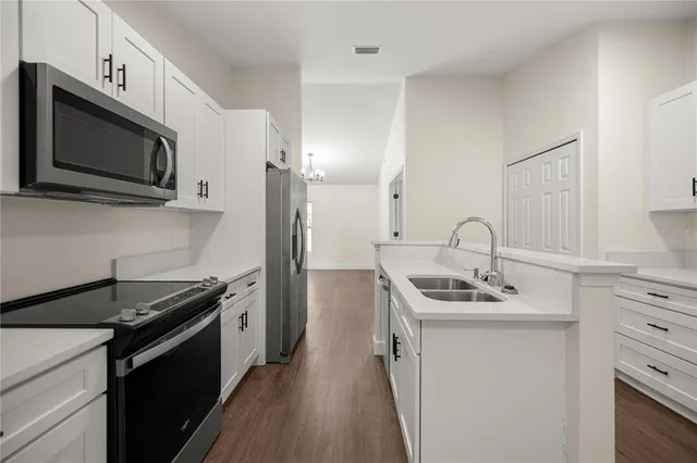 $299,900 | 8931 Southeast 156th Street, Summerfield, FL 34491