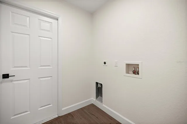 $299,900 | 8931 Southeast 156th Street, Summerfield, FL 34491