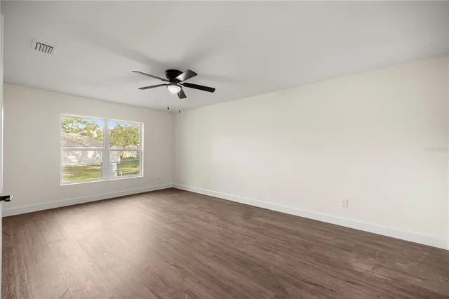 $299,900 | 8931 Southeast 156th Street, Summerfield, FL 34491