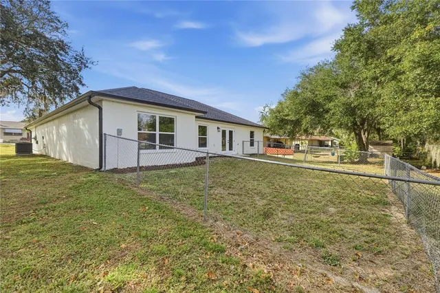 $299,900 | 8931 Southeast 156th Street, Summerfield, FL 34491