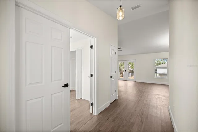 $299,900 | 8931 Southeast 156th Street, Summerfield, FL 34491