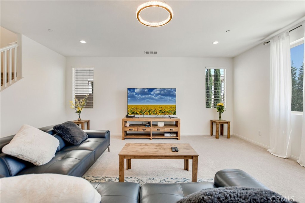 12789 Mendocino Ridge Drive Riverside, CA 92503 - Photo 8 of 68 Gallery Image 8