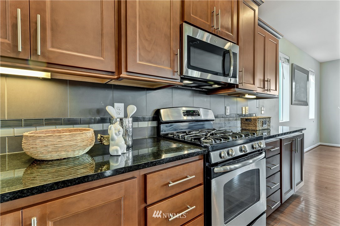 3911 178th Place Southeast Bothell, WA 98012 - Photo 12 of 25 Gallery Image 12