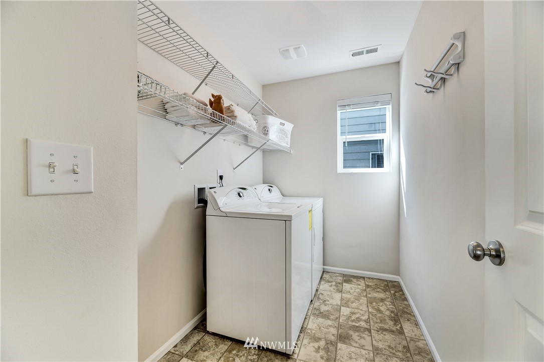 3911 178th Place Southeast Bothell, WA 98012 - Photo 14 of 25 Gallery Image 14