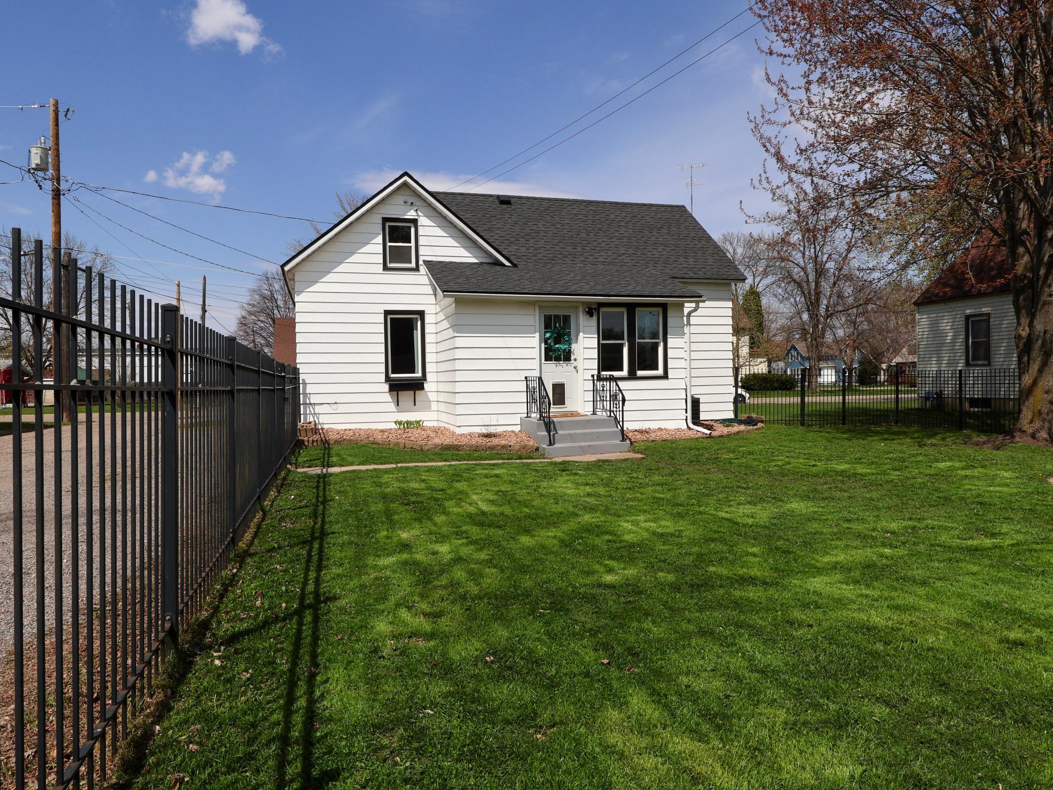 208 4th Street South Cold Spring, MN 56320 - Photo 31 of 34