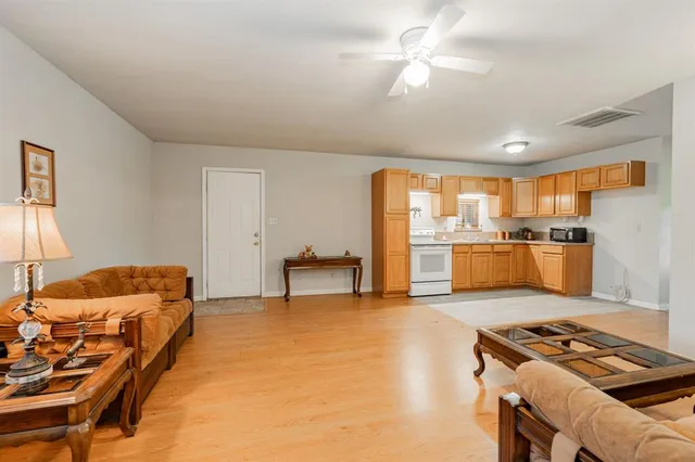 $2,500,000 | 510 West Malloy Bridge Road, Seagoville, TX 75159