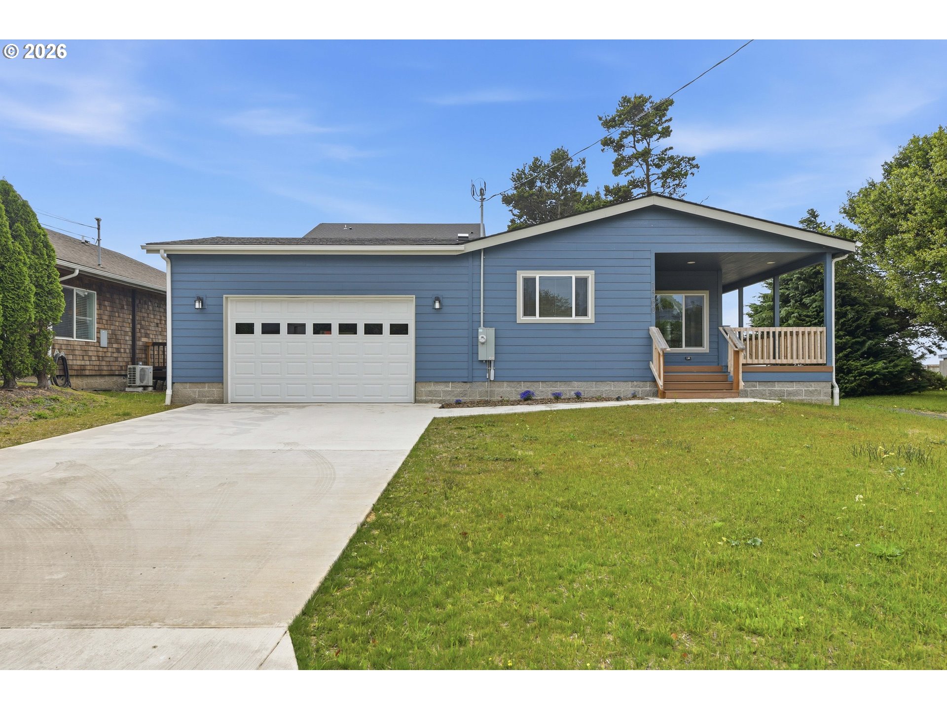 1560 Monroe Street North Bend, OR 97459 - Photo 1 of 36