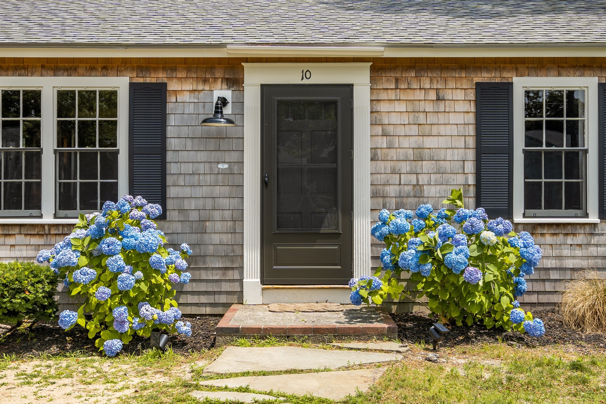 10 Manning Road Dennis, MA 02639 - Photo 3 of 25 Gallery Image 3