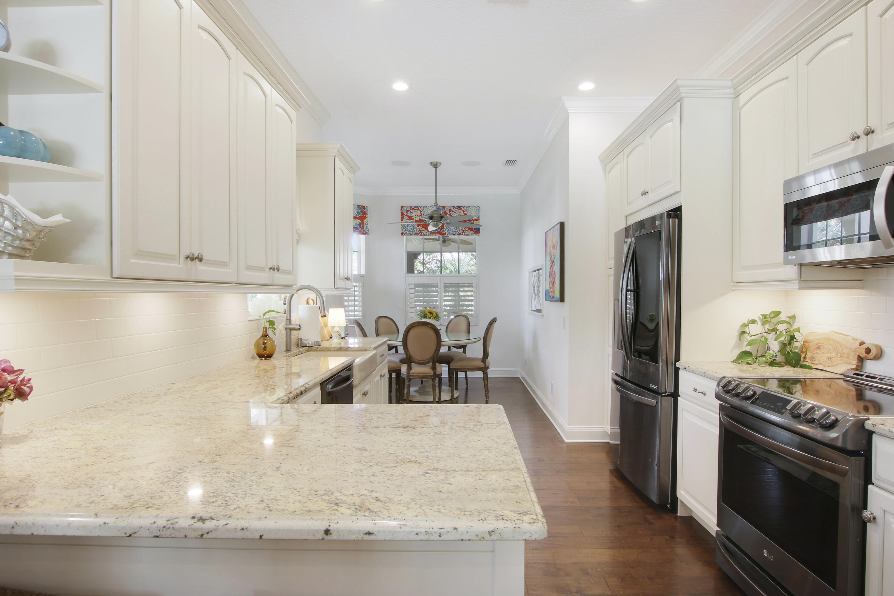 136 Florence Drive Jupiter, FL 33458 - Photo 14 of 51 Snack Bar & Kitchen