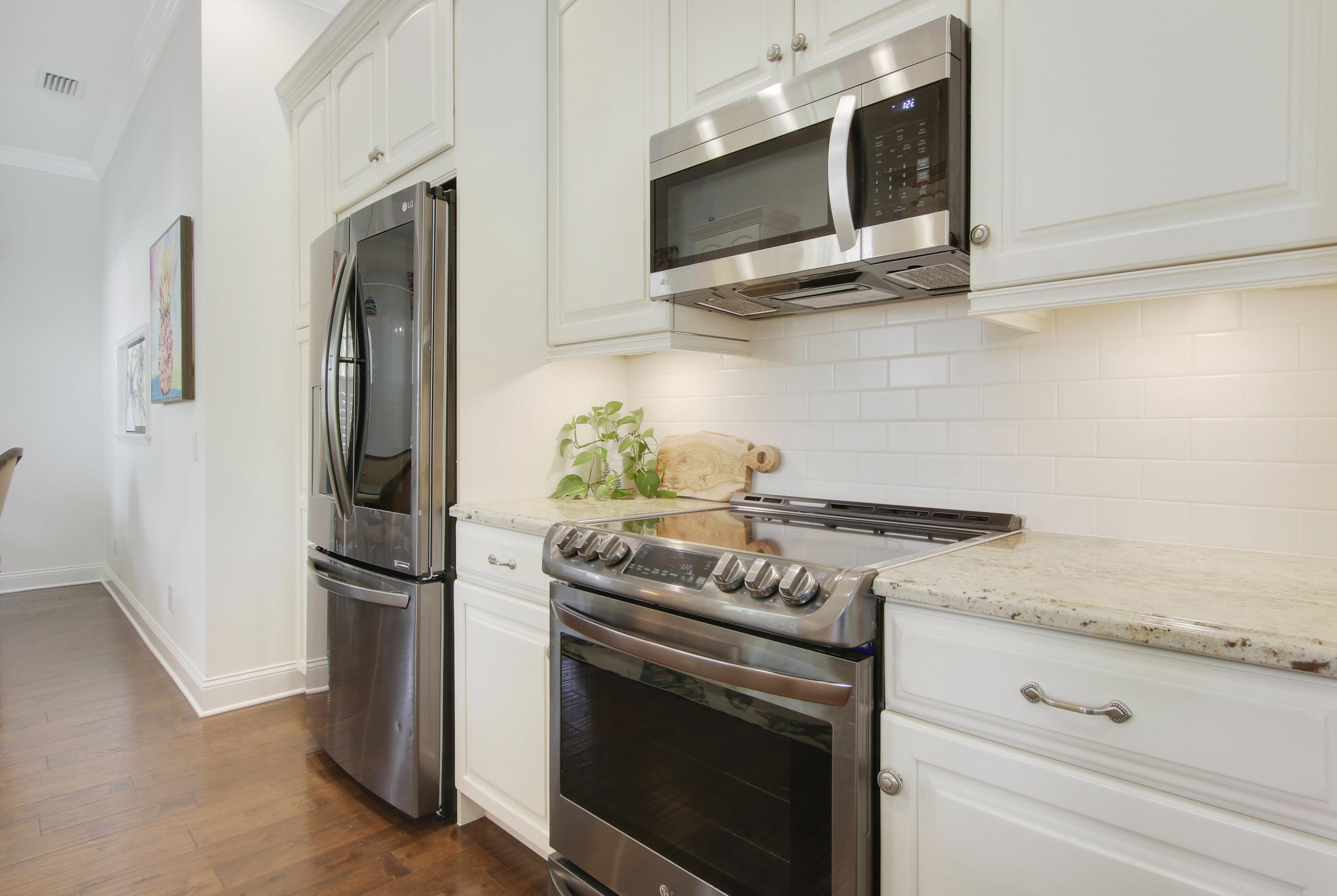 136 Florence Drive Jupiter, FL 33458 - Photo 15 of 51 Upgraded Appliances