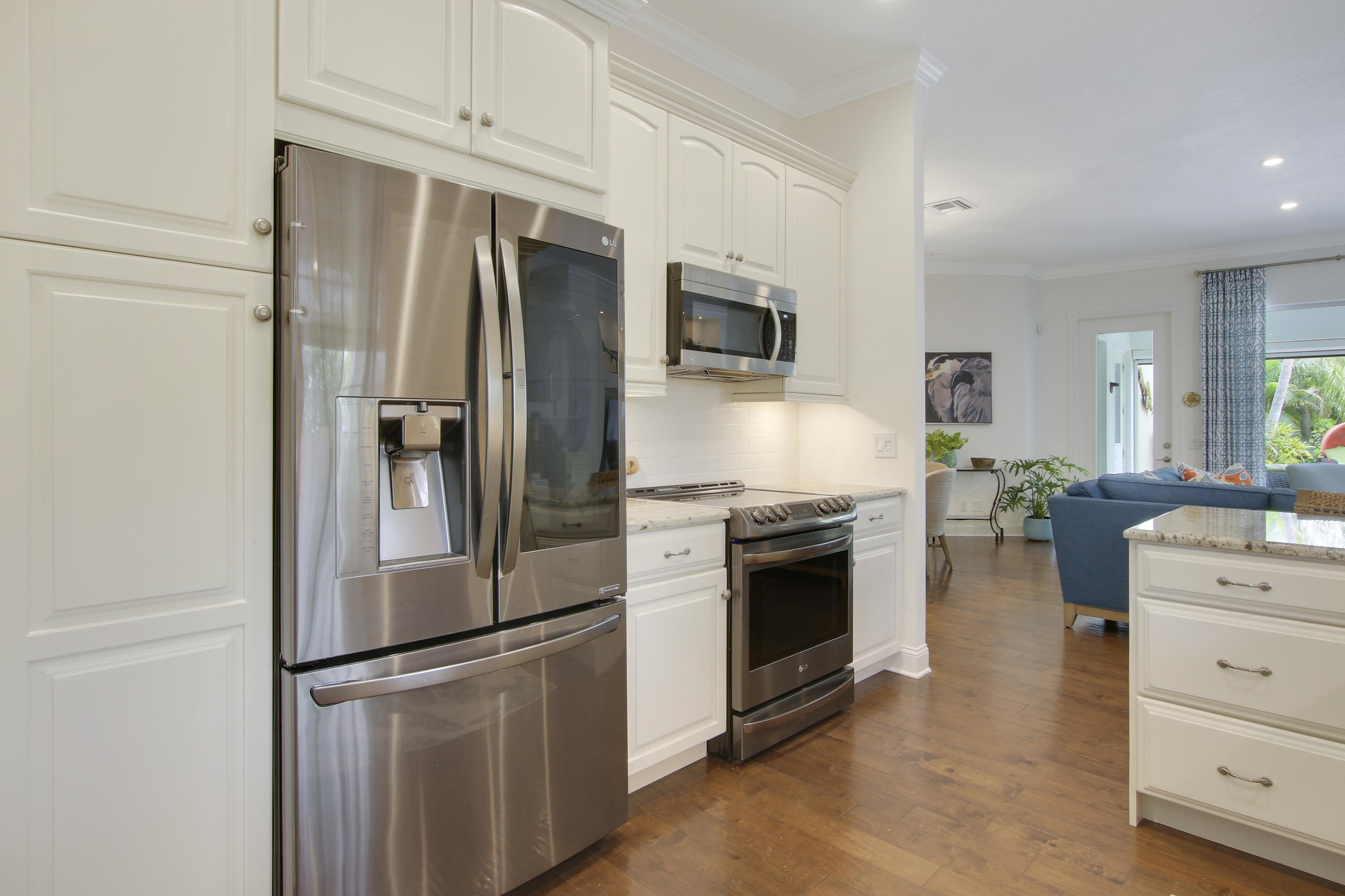 136 Florence Drive Jupiter, FL 33458 - Photo 19 of 51 Kitchen with Tons of Cabinets/Storage