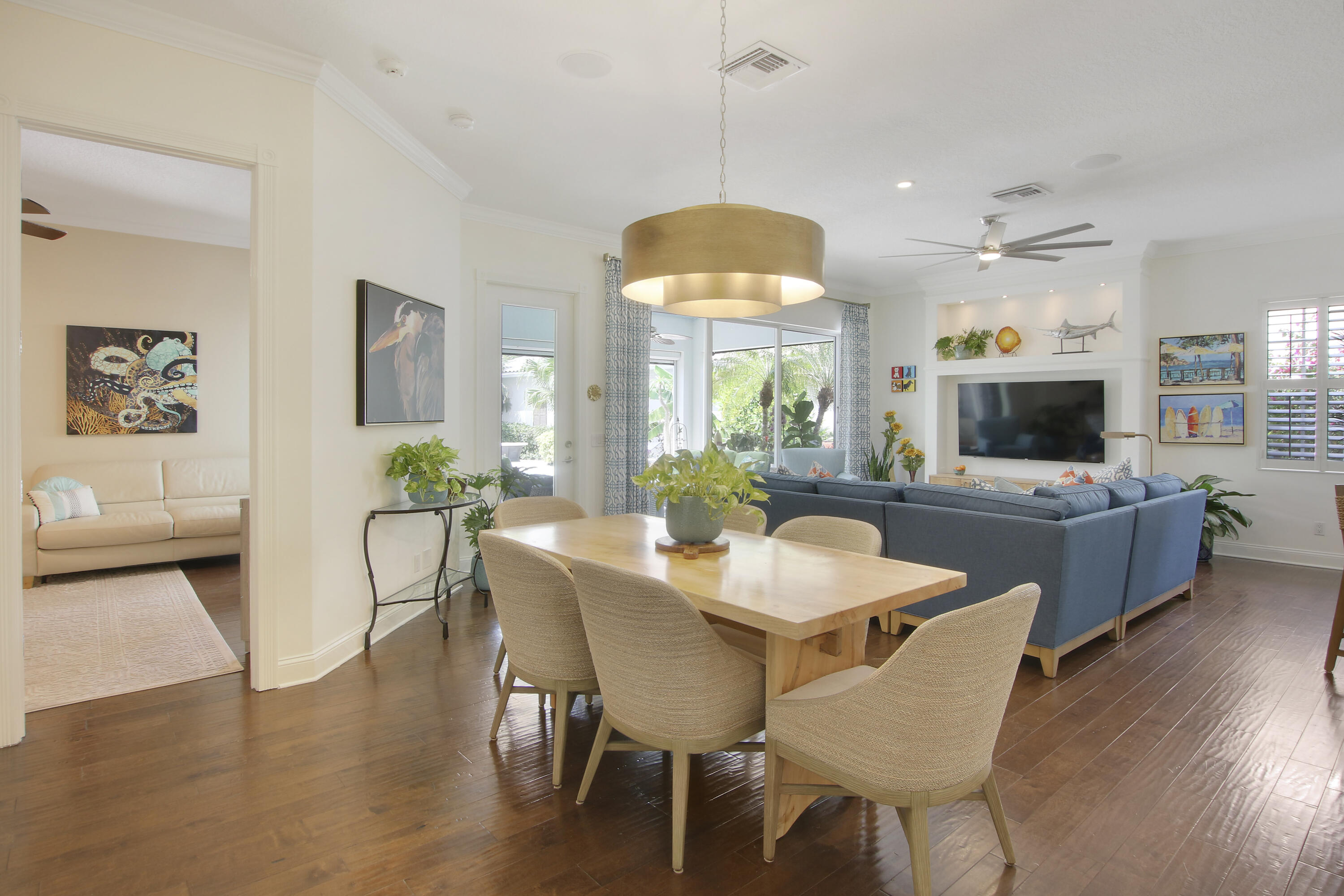 136 Florence Drive Jupiter, FL 33458 - Photo 23 of 51 Dining & Living Area