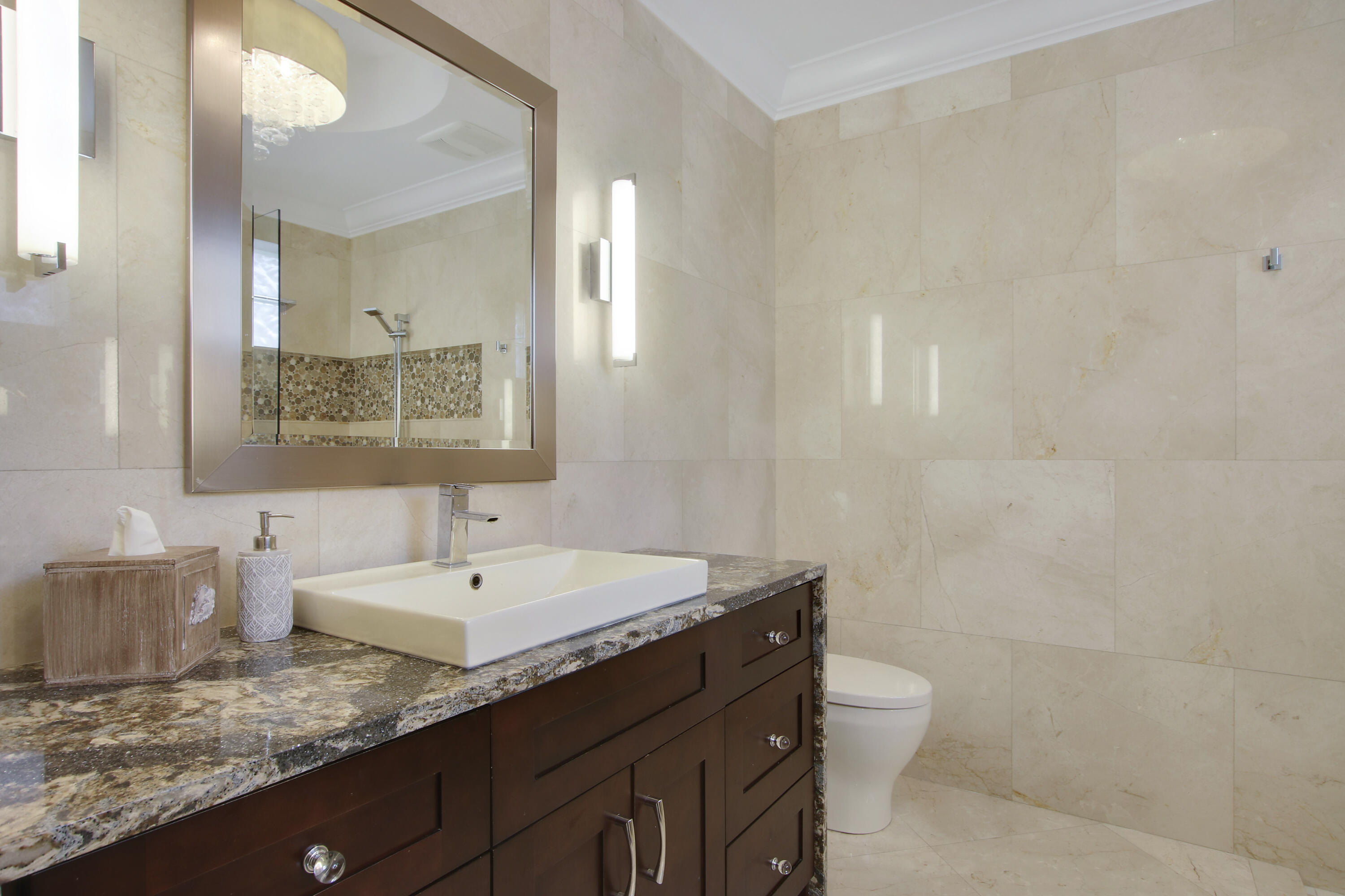 136 Florence Drive Jupiter, FL 33458 - Photo 29 of 51 Master Bath