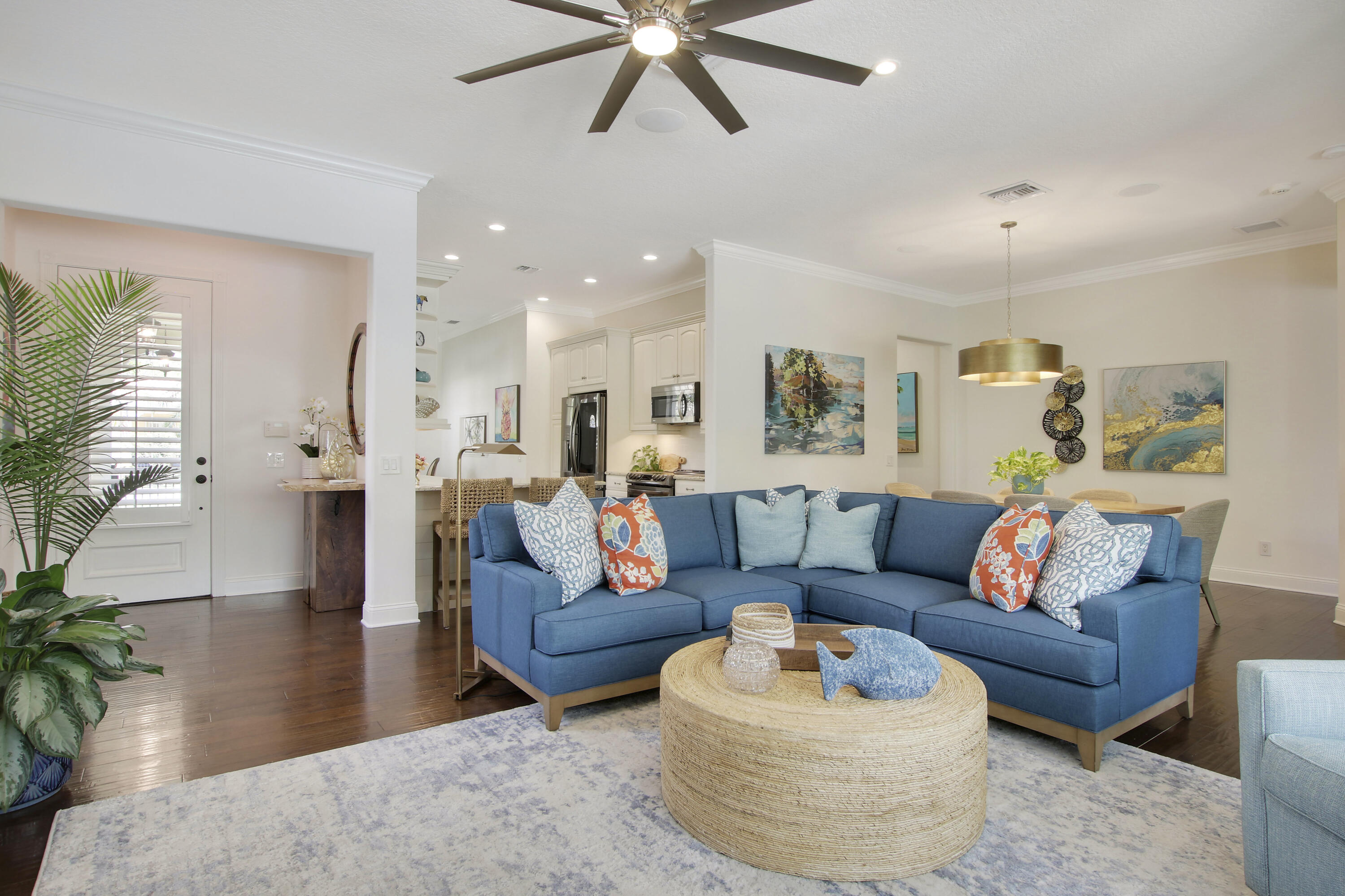 136 Florence Drive Jupiter, FL 33458 - Photo 7 of 51 Living Area off Foyer