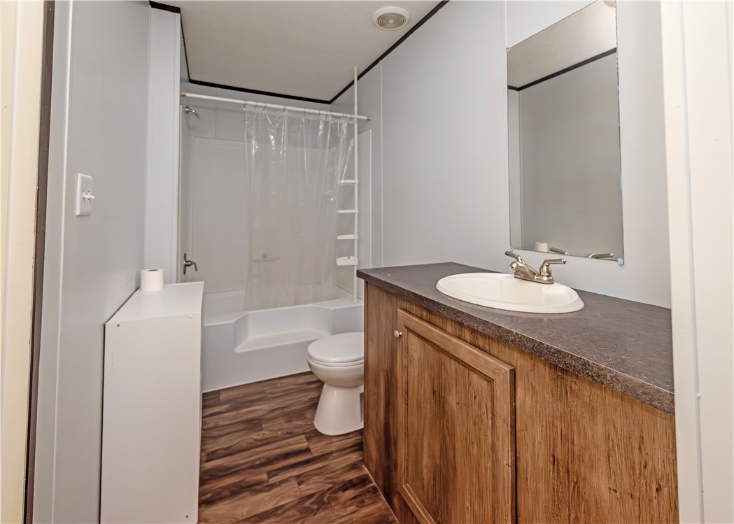 129 Southeast 147 Seneca, SC 29678 - Photo 6 of 17