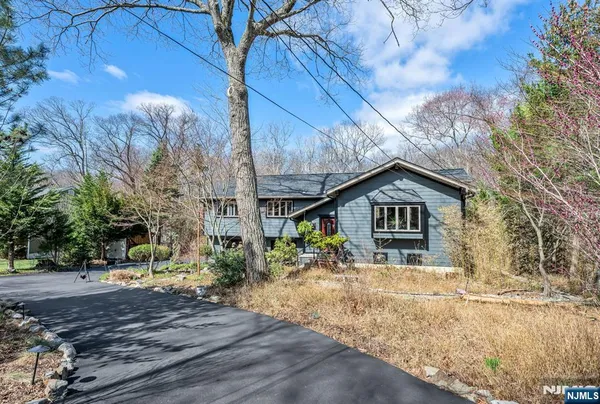 $669,000 | 87 Buena Vista Drive, Ringwood, NJ 07456