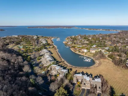 $1,699,000 | 6 Lady Jane Way, Northport, NY 11768