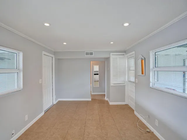 a view of empty room