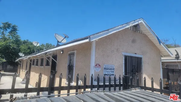 $1,600,000 | 1139 East 69th Street, Los Angeles, CA 90001