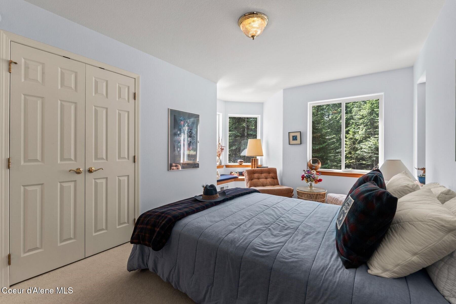 38 South Quail Run Sandpoint, ID 83864 - Photo 25 of 53 Private guest room