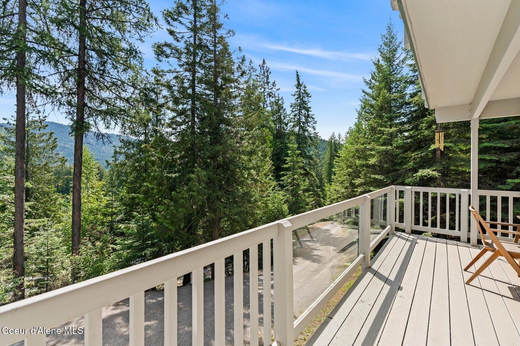 38 South Quail Run Sandpoint, ID 83864 - Photo 8 of 53 Expansive decking