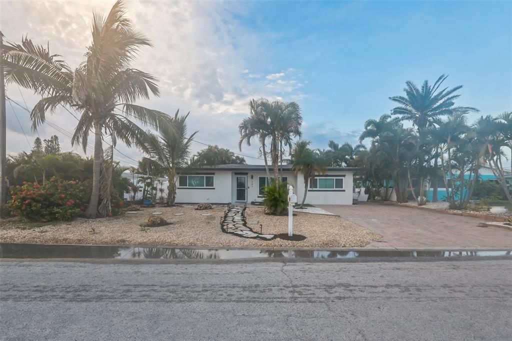 747 Pruitt Drive Madeira Beach, FL 33708 - Photo 2 of 17