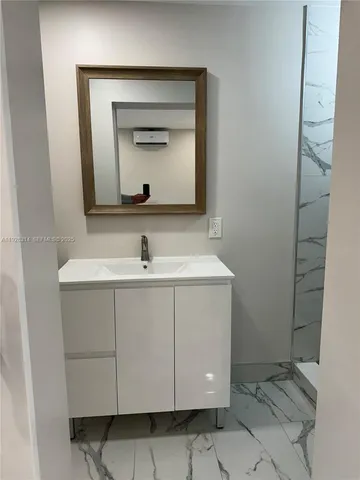 $1,475 | 3360 Southwest 24th Terrace, Unit 3362B, Miami, FL 33145