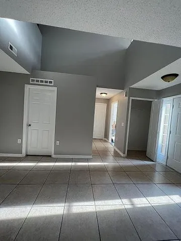 $379,500 | 58 Brunswick Lane, Palm Coast, FL 32137