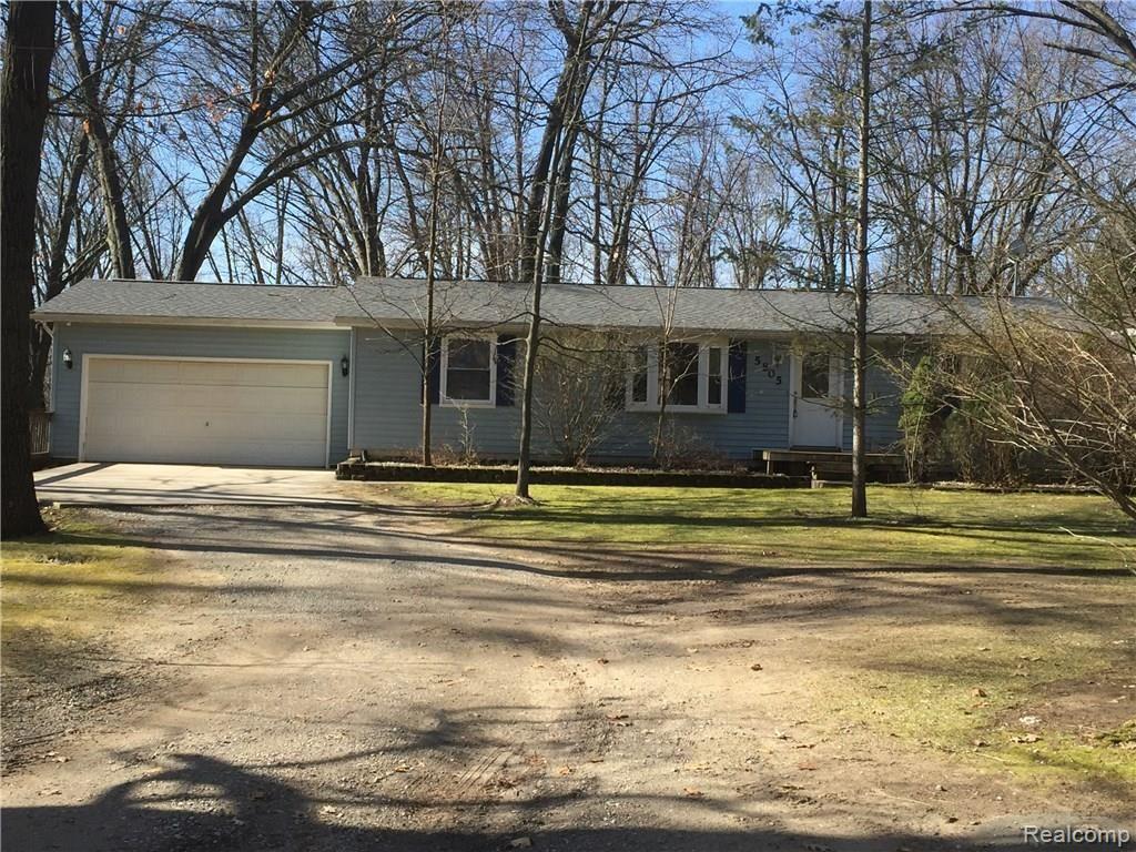 5805 Crandall Road Howell, MI 48855 - Photo 1 of 23