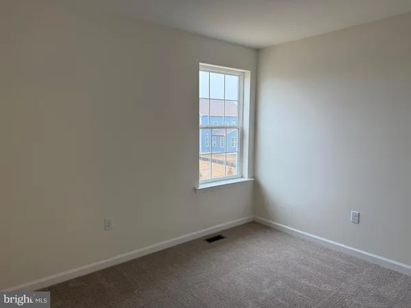 $1,950 | 414 Maclaren Lane, Middletown, DE 19709