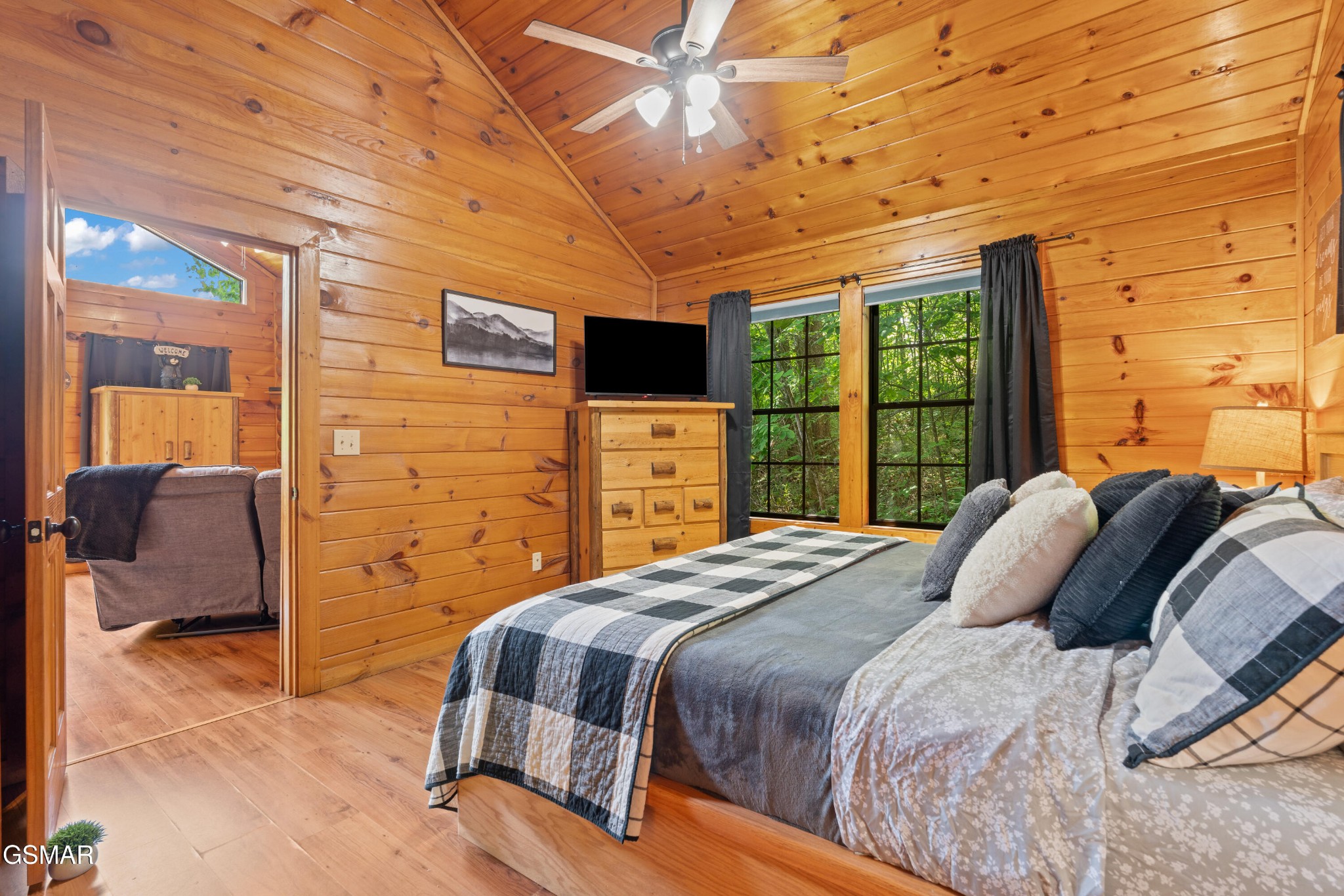 1188 Sugar Loaf Road Sevierville, TN 37876 - Photo 15 of 29 Gallery Image 15