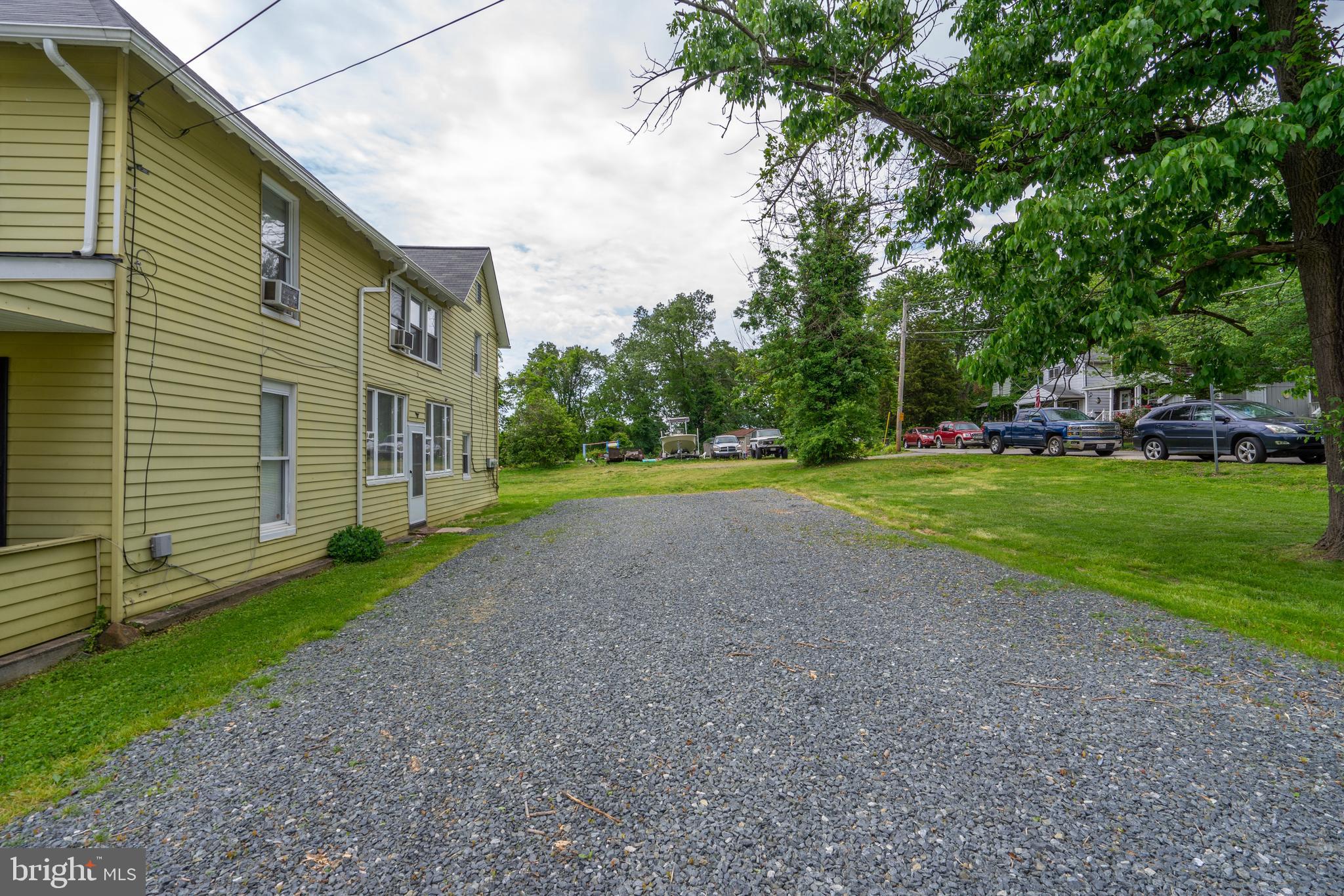 1722 South Rolling Road Baltimore, MD 21227 - Photo 3 of 37