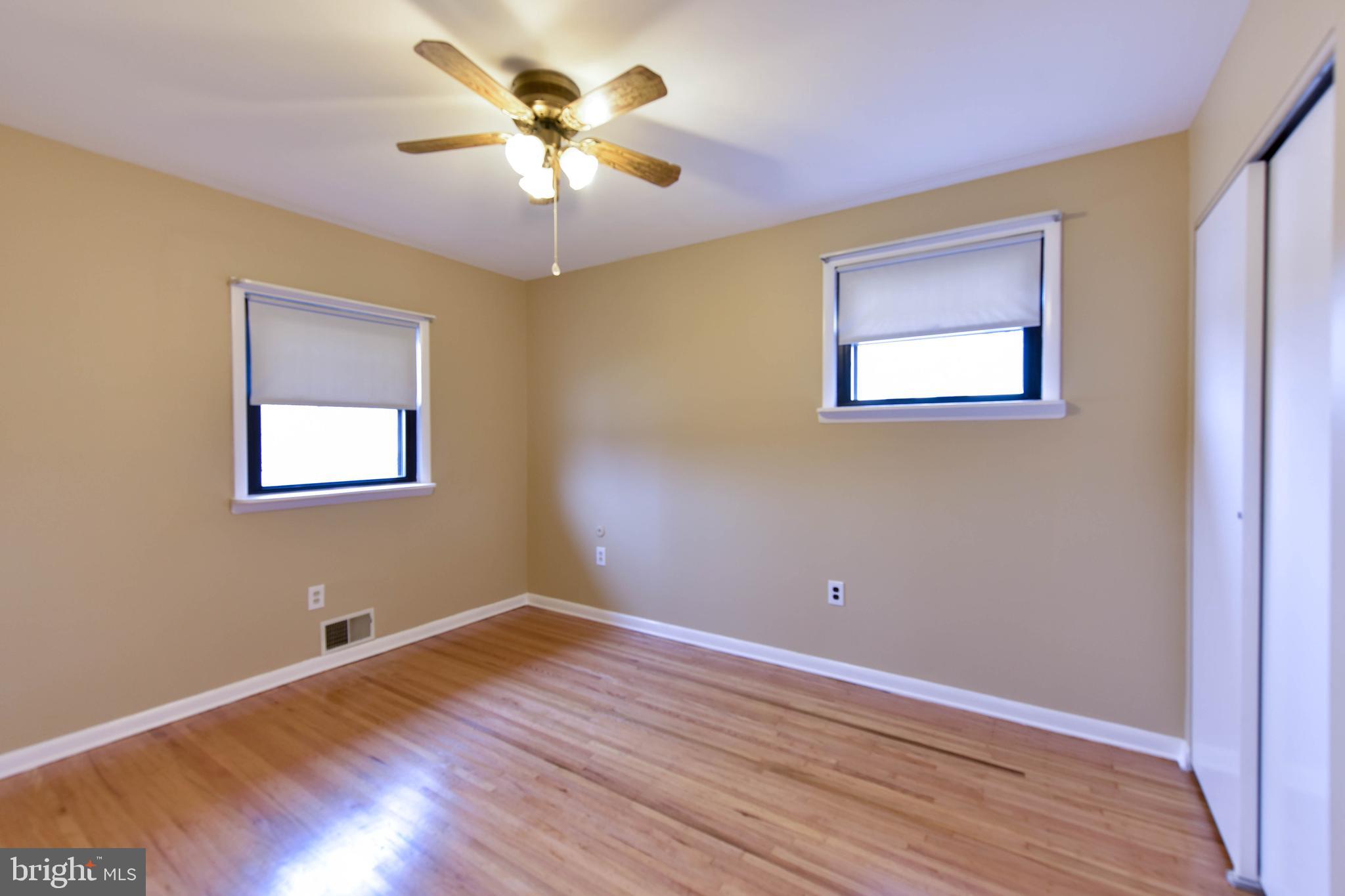 573 Lambs Road Pitman, NJ 08071 - Photo 9 of 32
