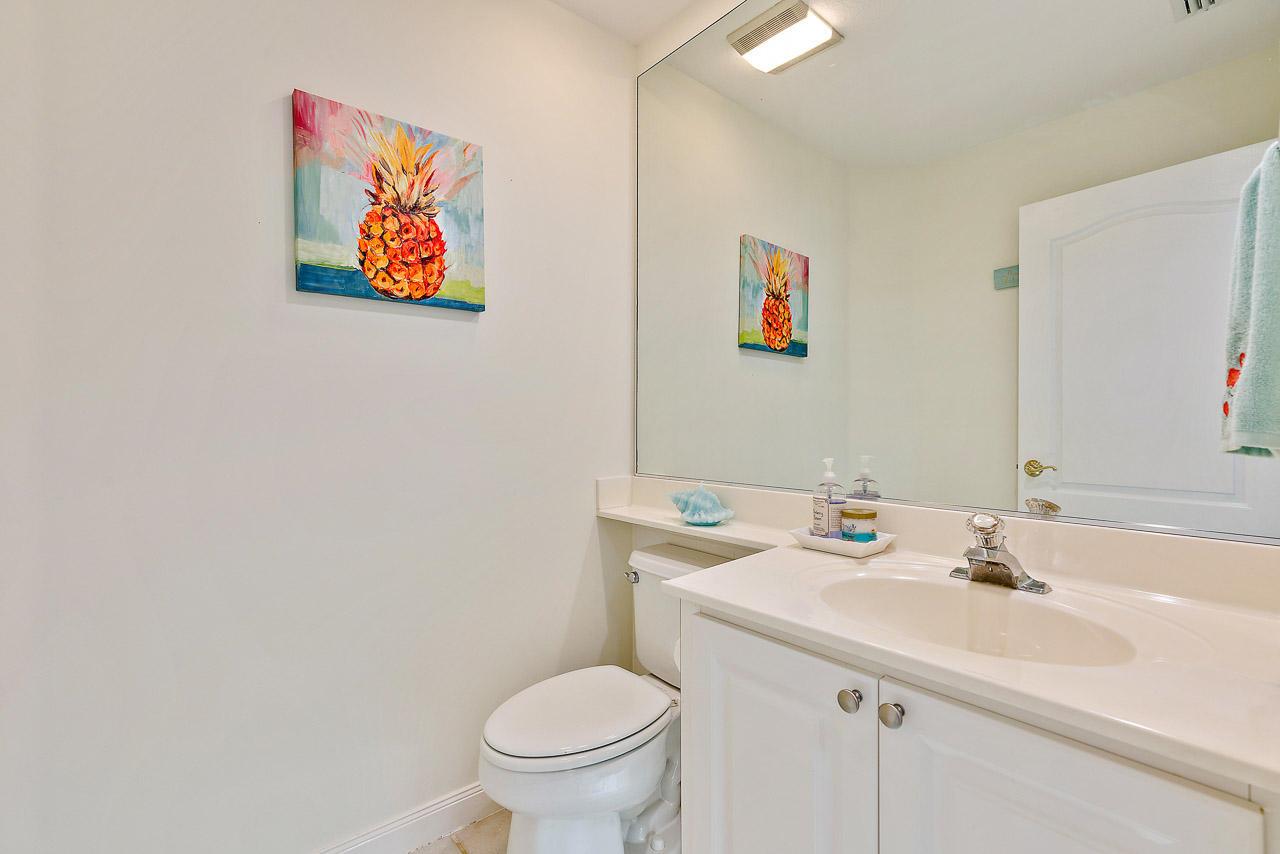 312 Legare Court Jupiter, FL 33458 - Photo 12 of 20 Powder Room