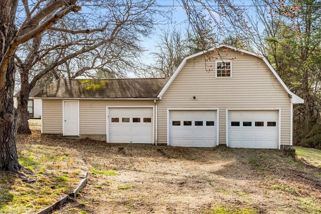 5366 Northwest School Road Summerfield, NC 27358 - Photo 27 of 44