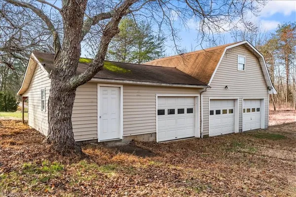 $229,000 | 5366 Northwest School Road, Summerfield, NC 27358