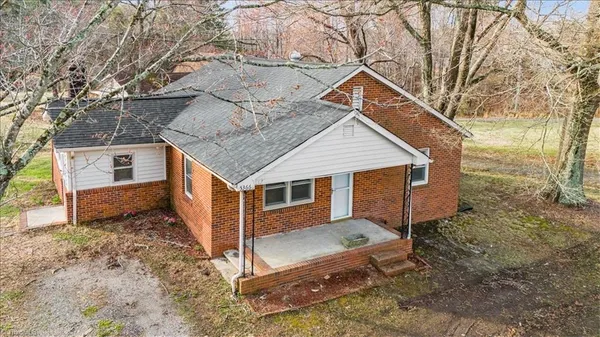 $229,000 | 5366 Northwest School Road, Summerfield, NC 27358