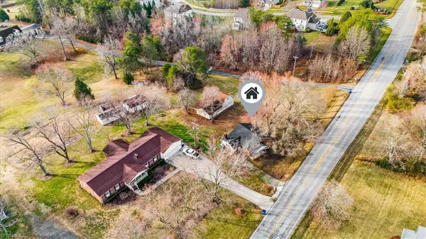 $229,000 | 5366 Northwest School Road, Summerfield, NC 27358