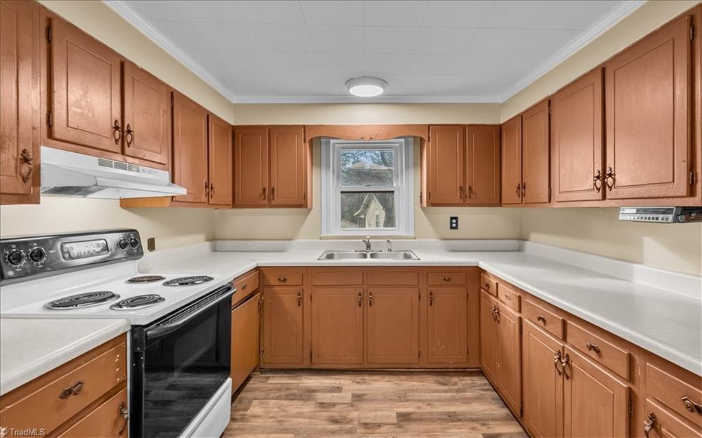 5366 Northwest School Road Summerfield, NC 27358 - Photo 9 of 44