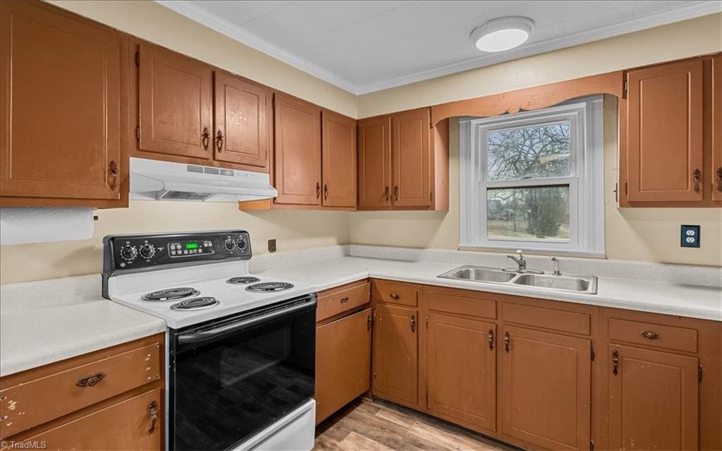 5366 Northwest School Road Summerfield, NC 27358 - Photo 10 of 44