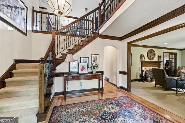 a view of entryway livingroom and hall