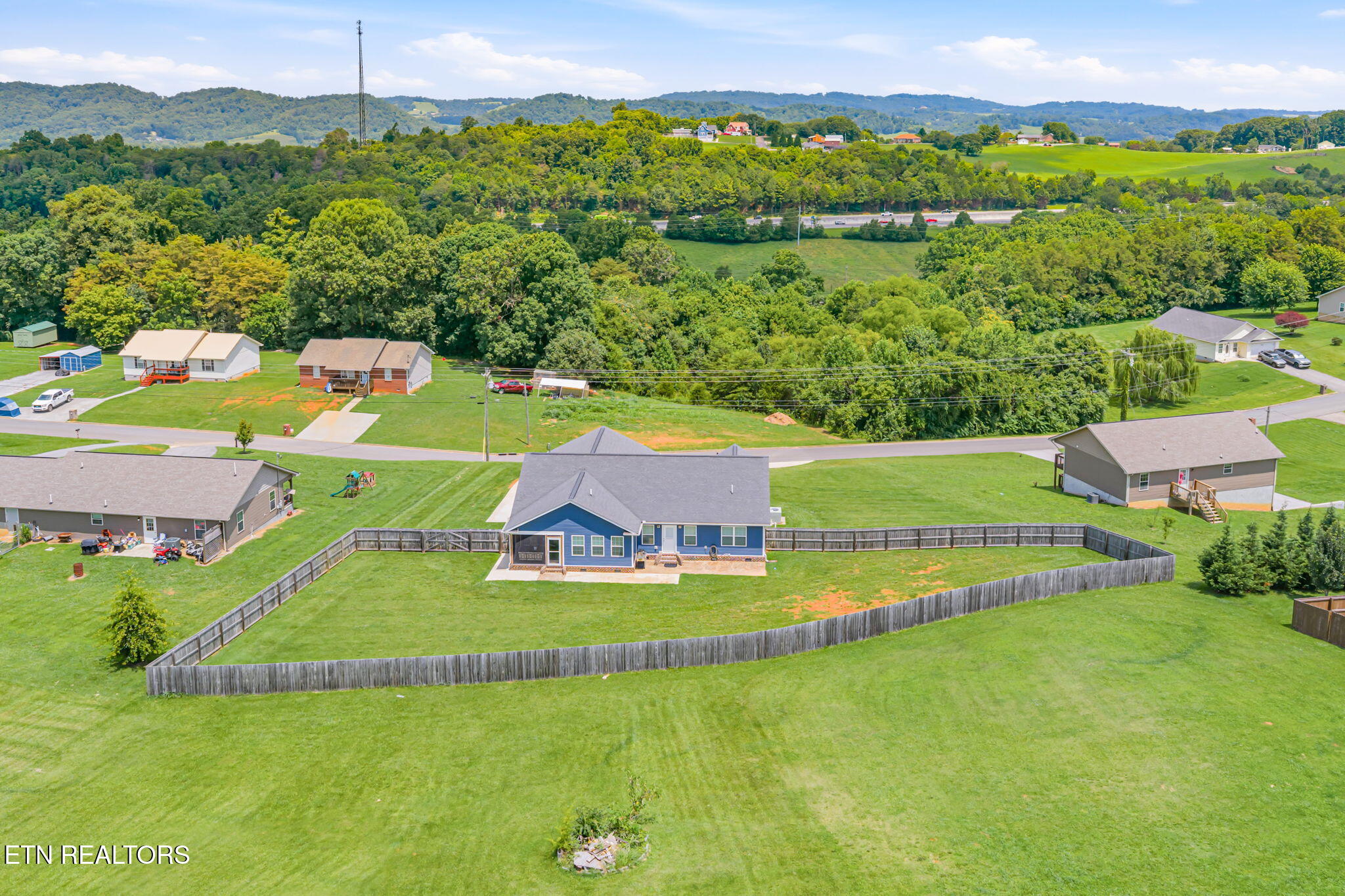 527 Low Valley Road Dandridge, TN 37725 - Photo 48 of 52 50-web-or-mls-527 Low Valley Drive-48