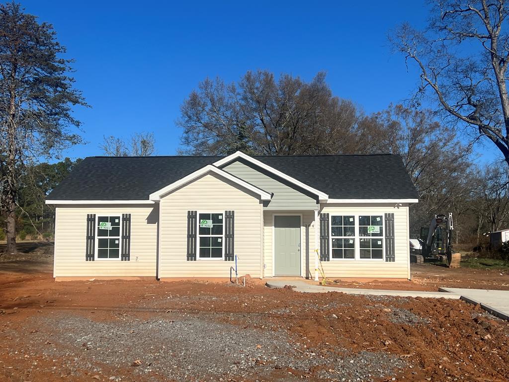 104 Lollis Road Greenwood, SC 29649 - Photo 1 of 6 Gallery Image 1