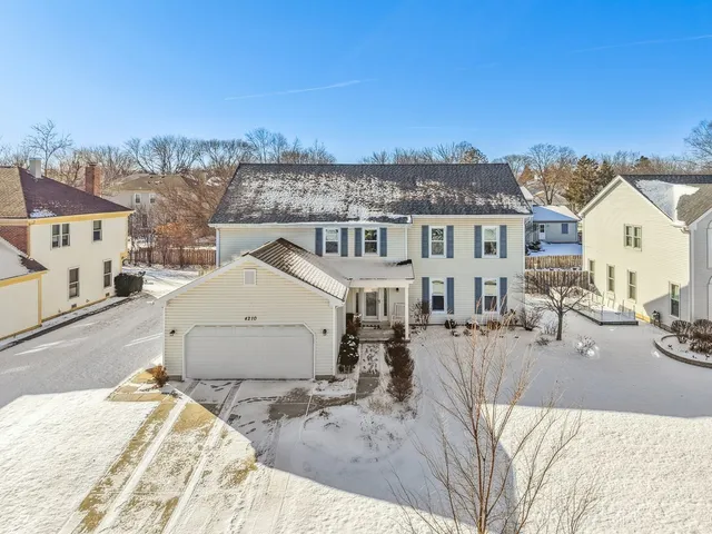 $774,900 | 4210 North Walnut Avenue, Arlington Heights, IL 60004