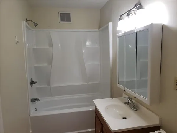 $2,400 | 36 Berkshire Street, Rochester, NY 14607
