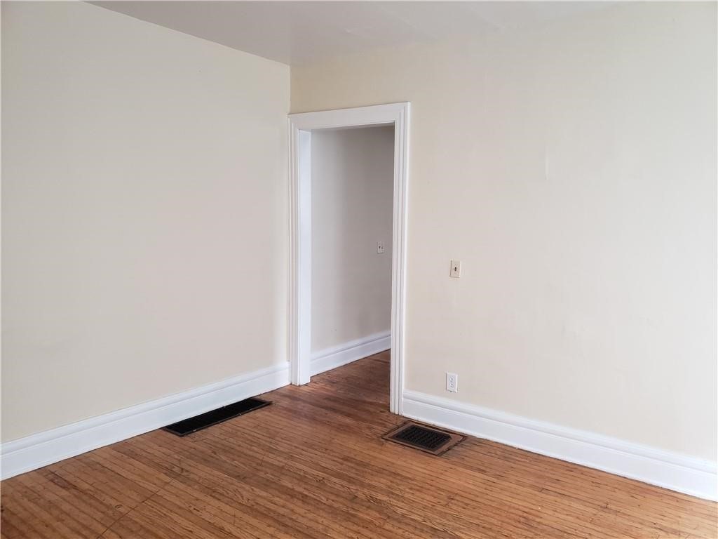 36 Berkshire Street Rochester, NY 14607 - Photo 7 of 15