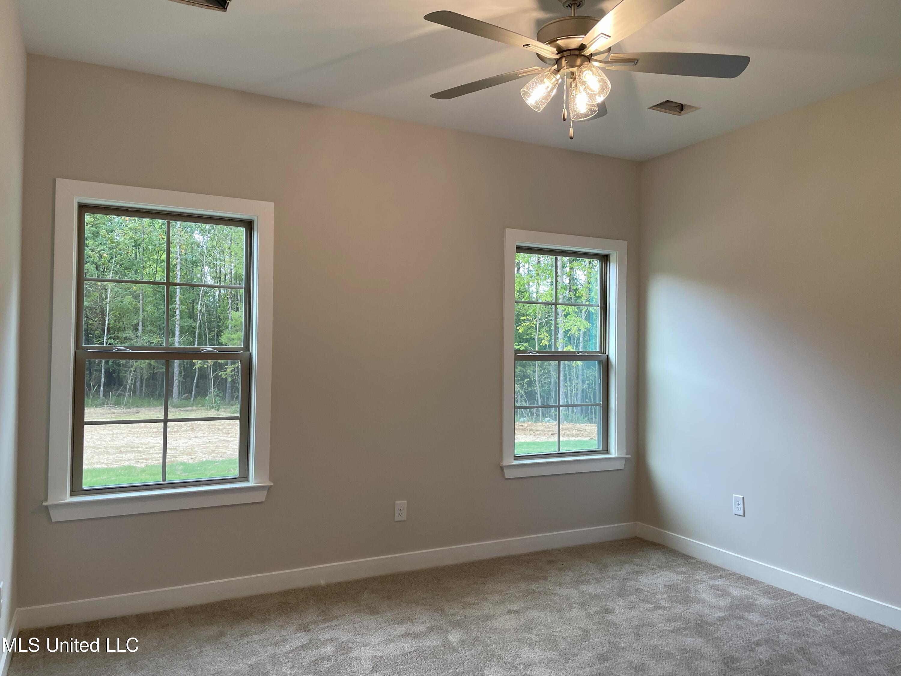 9092 Bennett Trail Hernando, MS 38632 - Photo 5 of 18 Guest Bedroom