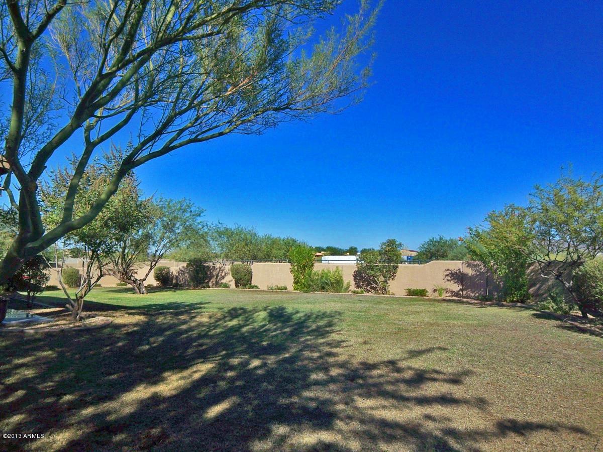 1732 West Maddock Road Phoenix, AZ 85086 - Photo 13 of 25 Rear 4